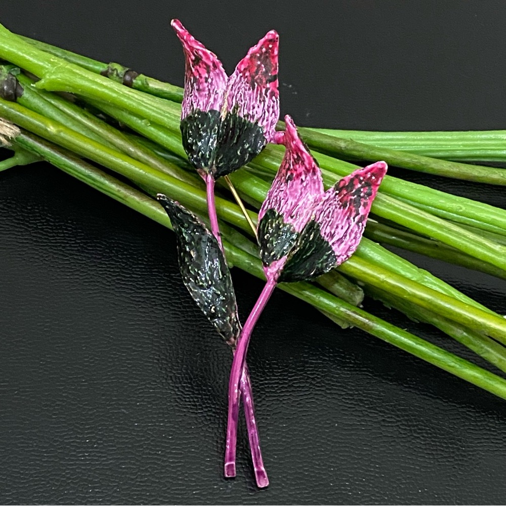Vintage ART Signed Arthur Pepper Pink Tulip Flower Enamel Brooch Pin